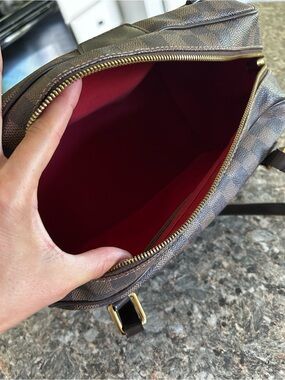 Louis Vuitton Brown Damier Messenger Bag with Red Interior